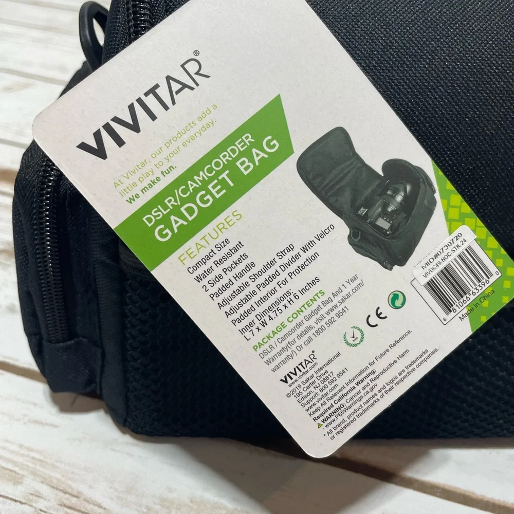 Vivitar Gadget Bag. NWT